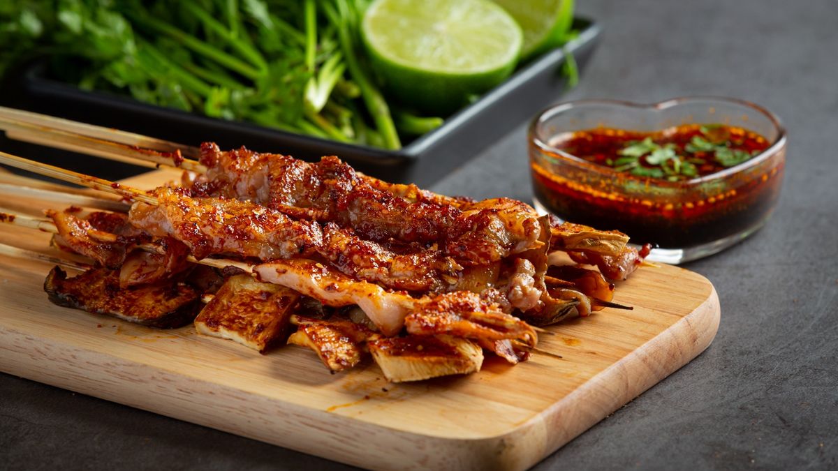 Sate Mirasa: Rasa Legendaris yang Menggigit Jiwa di Cilacap